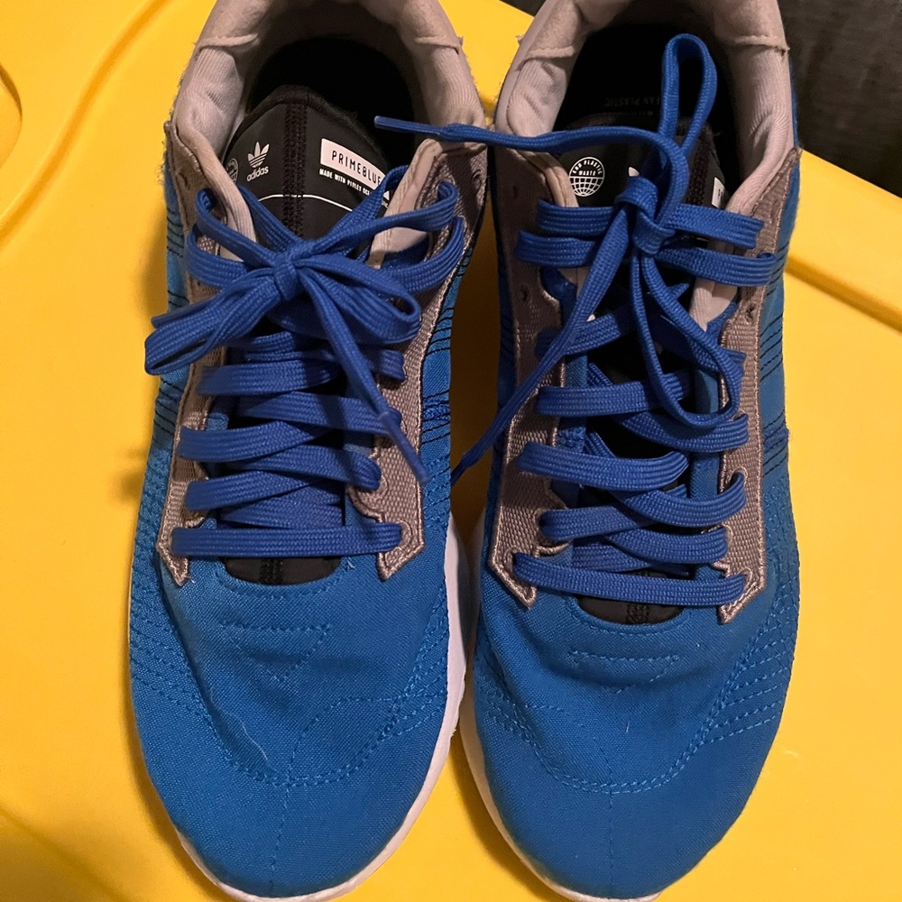 Adidas sz 10.5 men’s
